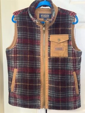 Pendleton Ridgeline Berber Fleece Plaid Wool Zip-Front Vest Tan Suede Trim  NWOT